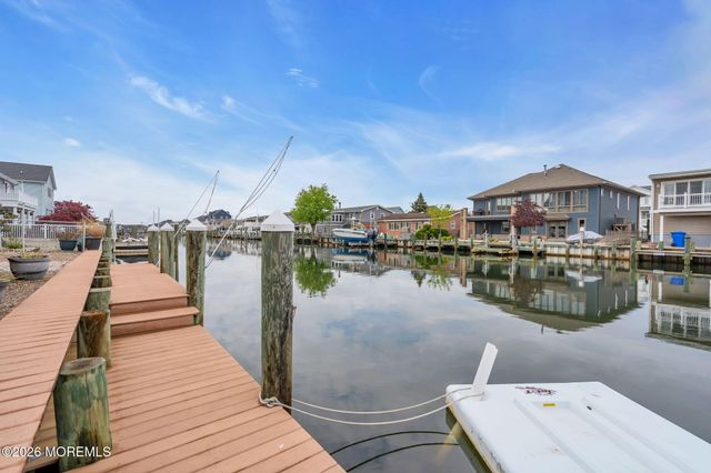 1964 Seaman Court, Toms River, NJ 08753