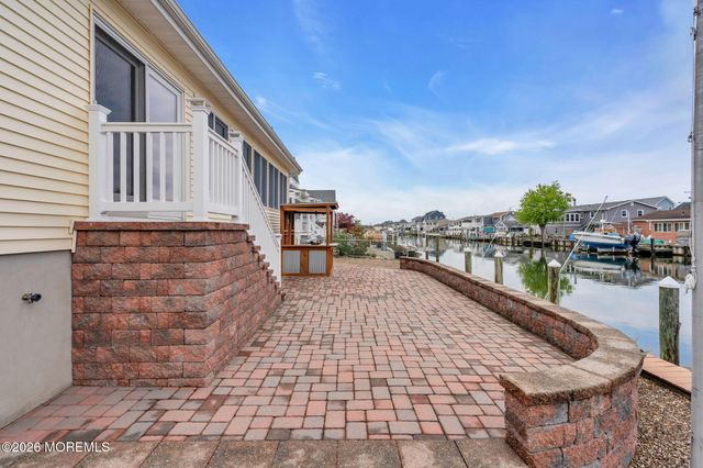 1964 Seaman Court, Toms River, NJ 08753