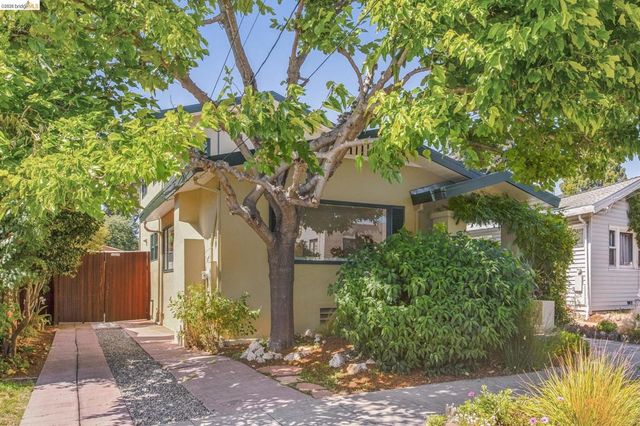 1645 Capistrano Ave, Berkeley, CA 94707
