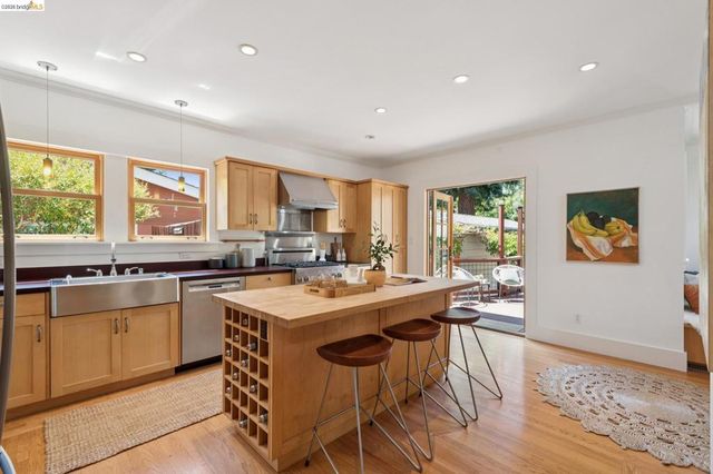 1645 Capistrano Ave, Berkeley, CA 94707