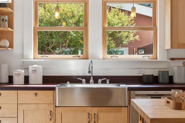 1645 Capistrano Ave, Berkeley, CA 94707