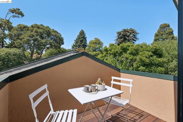 1645 Capistrano Ave, Berkeley, CA 94707