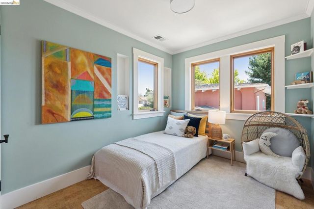 1645 Capistrano Ave, Berkeley, CA 94707