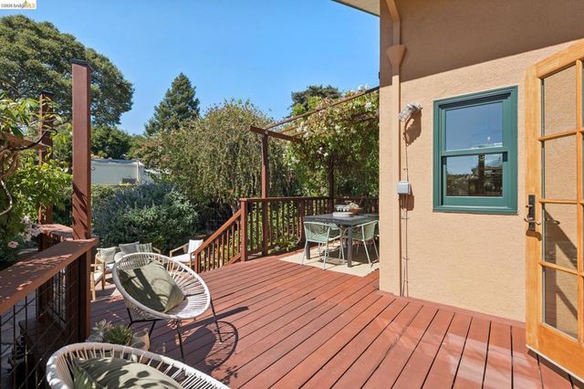1645 Capistrano Ave, Berkeley, CA 94707
