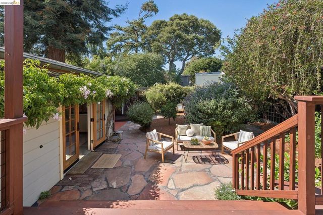 1645 Capistrano Ave, Berkeley, CA 94707