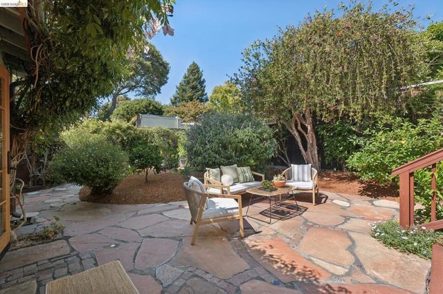 1645 Capistrano Ave, Berkeley, CA 94707