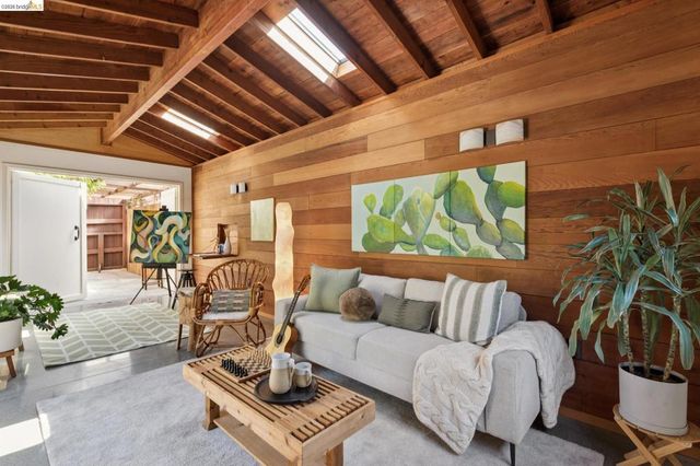 1645 Capistrano Ave, Berkeley, CA 94707