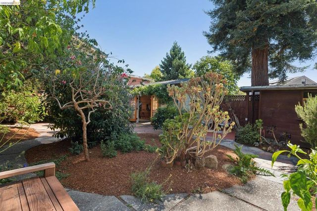 1645 Capistrano Ave, Berkeley, CA 94707