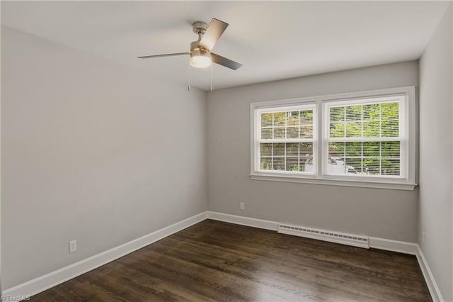 1000 Huntingdon Road, Winston-salem, NC 27104