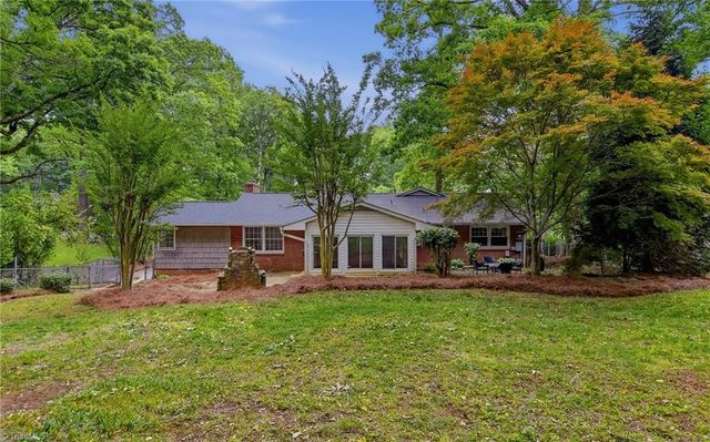 1000 Huntingdon Road, Winston-salem, NC 27104