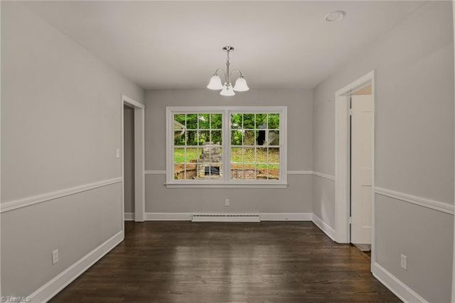 1000 Huntingdon Road, Winston-salem, NC 27104