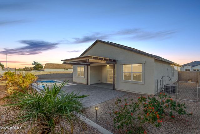 1016 W BEACON Drive, Casa Grande, AZ 85122