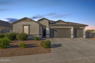 1016 W BEACON Drive, Casa Grande, AZ 85122