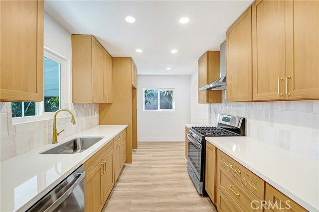 12157 Memphis, Sylmar (los Angeles), CA 91342