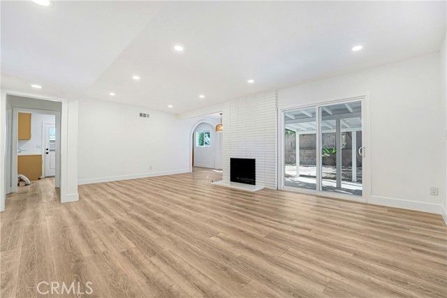 12157 Memphis, Sylmar (los Angeles), CA 91342