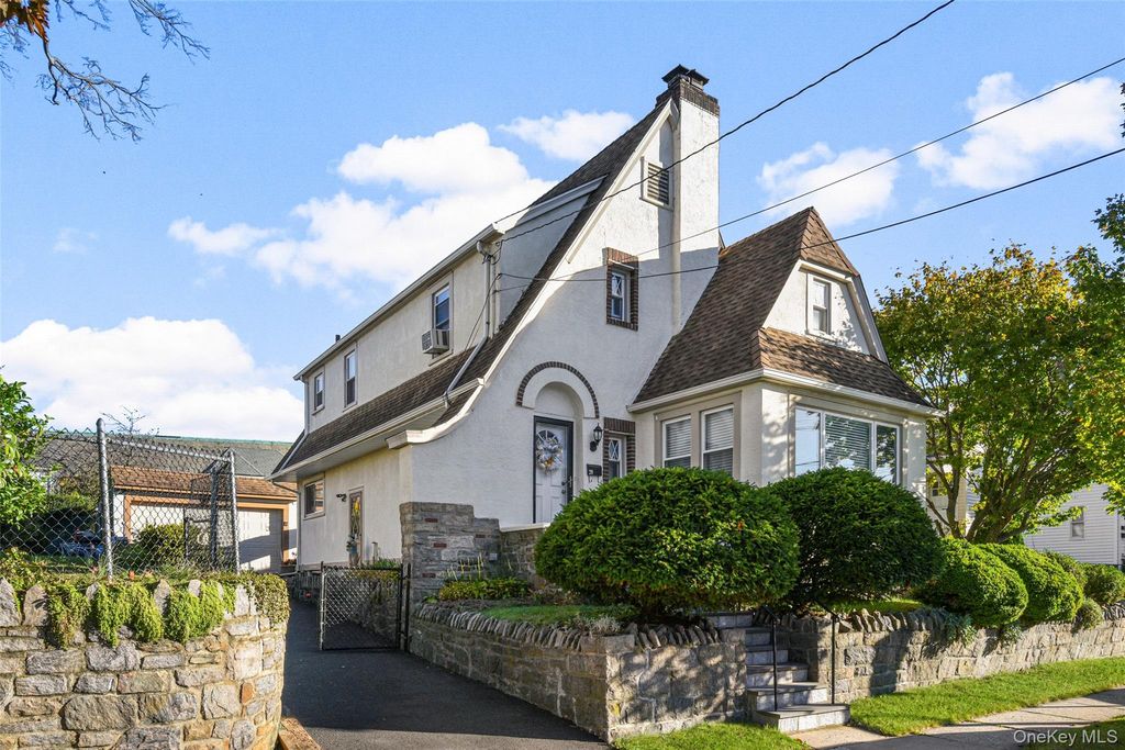 20 Alida Street, Yonkers, NY 10704 — exterior