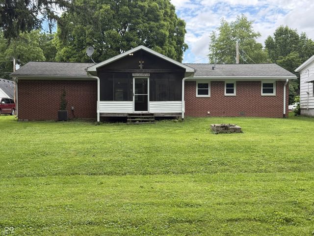 501 E South Street, Ladoga, IN 47954