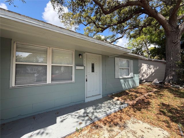 2935 DR MARTIN LUTHER KING JR STREET S, St Petersburg, FL 33705
