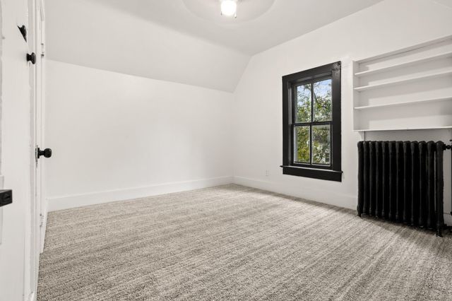 361 8th Avenue S, Fargo, ND 58103