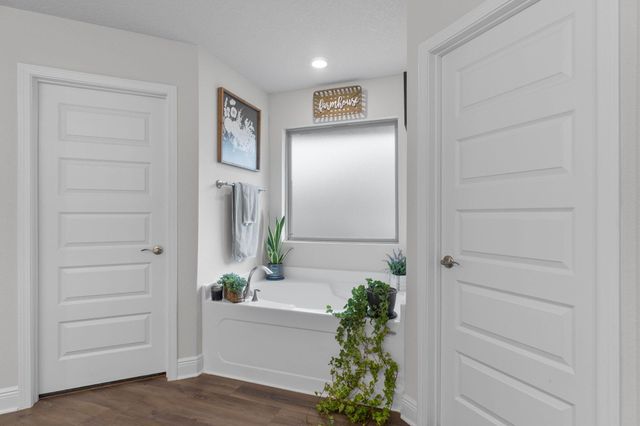 2609 Prominence Lane, Crestview, FL 32536