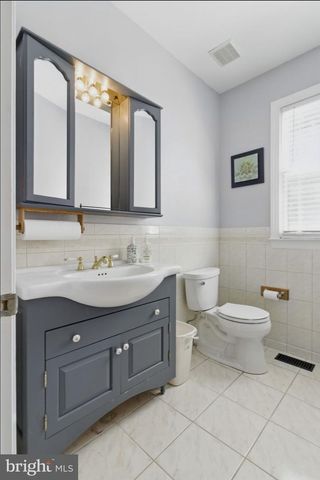 75 W BAY FRONT RD, Lothian, MD 20711