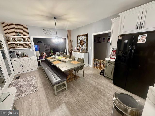 75 W BAY FRONT RD, Lothian, MD 20711