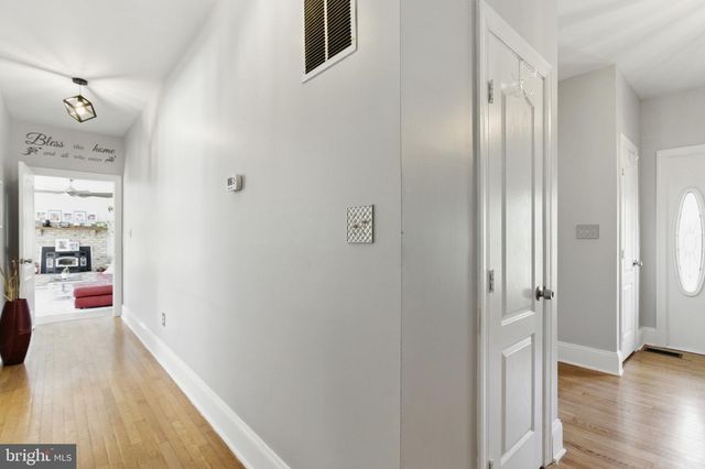 75 W BAY FRONT RD, Lothian, MD 20711
