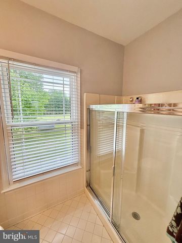 75 W BAY FRONT RD, Lothian, MD 20711