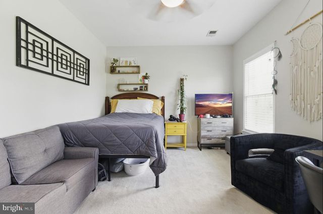 75 W BAY FRONT RD, Lothian, MD 20711