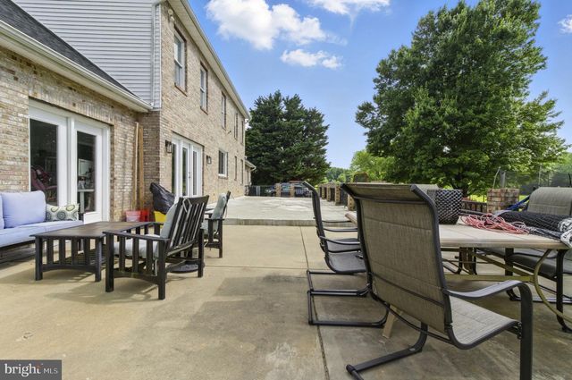 75 W BAY FRONT RD, Lothian, MD 20711