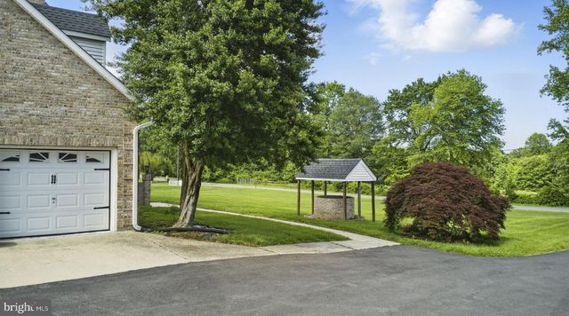 75 W BAY FRONT RD, Lothian, MD 20711