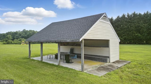 75 W BAY FRONT RD, Lothian, MD 20711