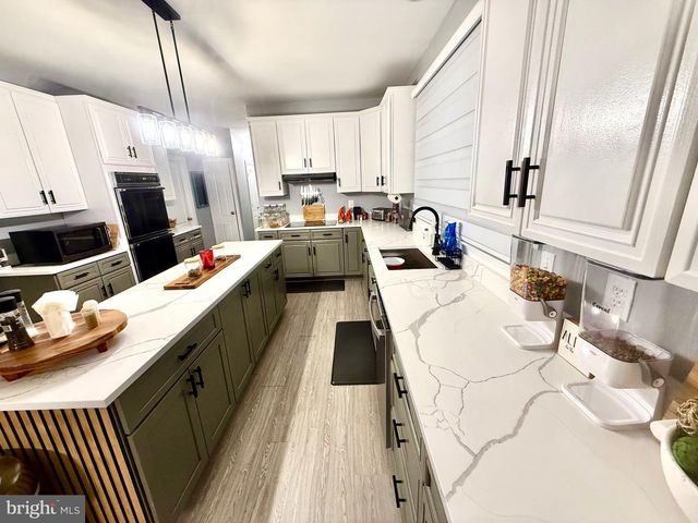 75 W BAY FRONT RD, Lothian, MD 20711
