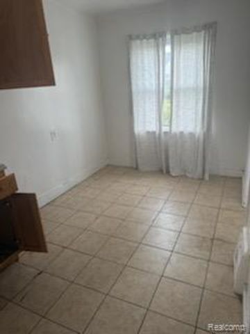 13674 Wadsworth Street, Detroit, MI 48227