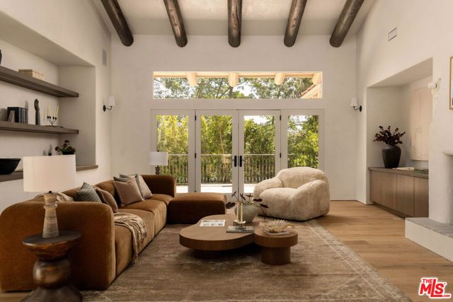 17647 BELINDA Street, Encino (los Angeles), CA 91316