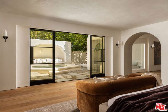 17647 BELINDA Street, Encino (los Angeles), CA 91316