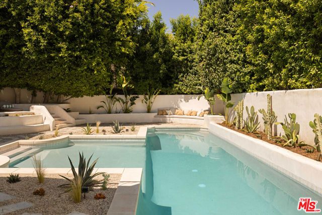 17647 BELINDA Street, Encino (los Angeles), CA 91316