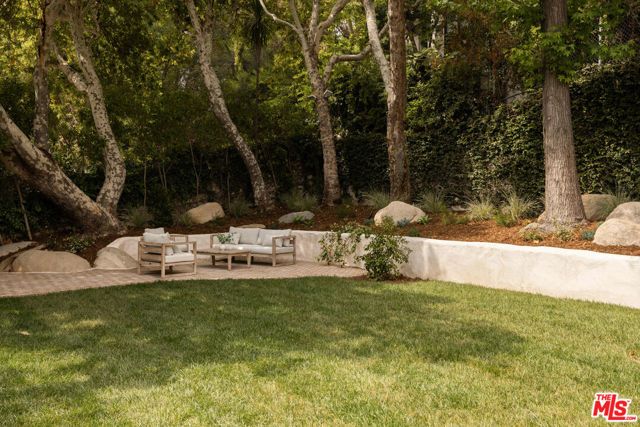 17647 BELINDA Street, Encino (los Angeles), CA 91316