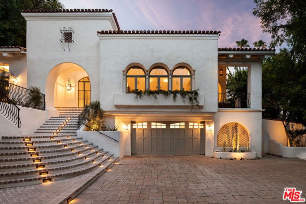 17647 BELINDA Street, Encino (los Angeles), CA 91316