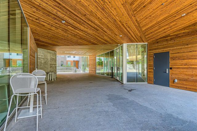 900 S 1st ST 421, Austin, TX 78704