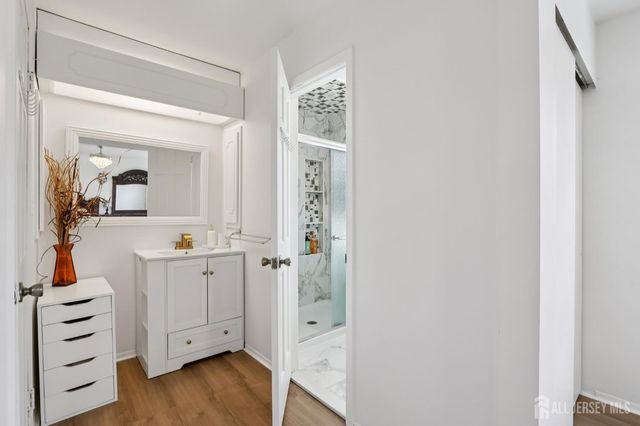 12 Mackenzie Lane, Plainsboro, NJ 08536