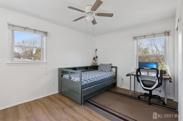 12 Mackenzie Lane, Plainsboro, NJ 08536