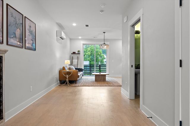 725 N Market Street 5, Chattanooga, TN 37405
