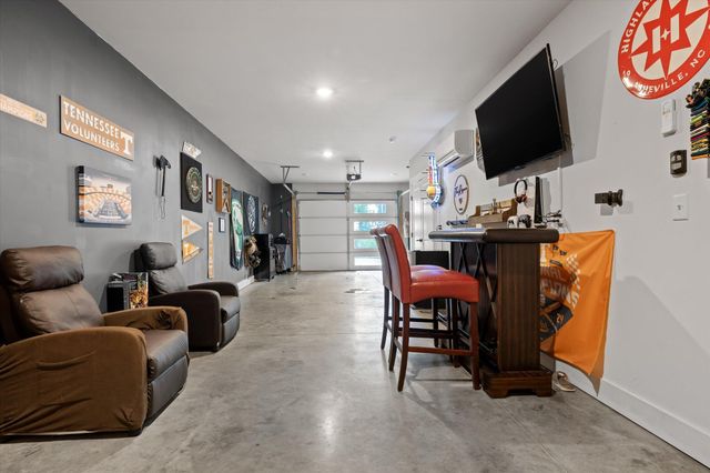 725 N Market Street 5, Chattanooga, TN 37405
