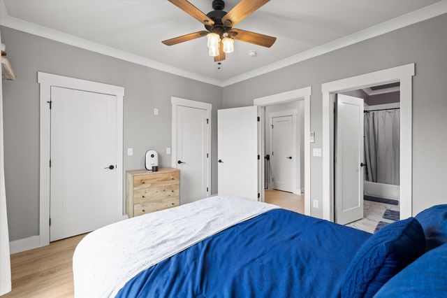 725 N Market Street 5, Chattanooga, TN 37405