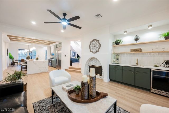 8200 Horseshoe Bend Lane, Las Vegas, NV 89113