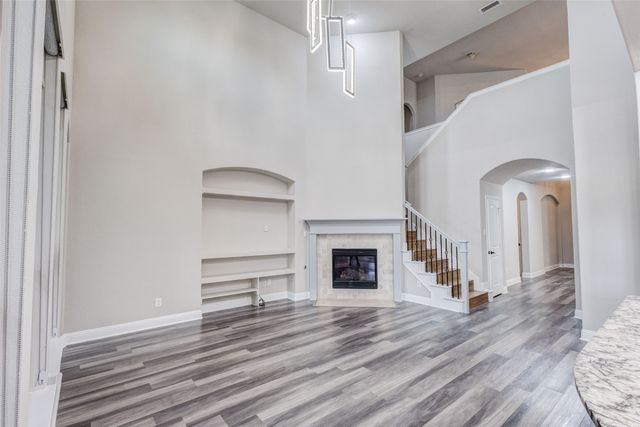 401 Mossy Rock Drive, Mckinney, TX 75071