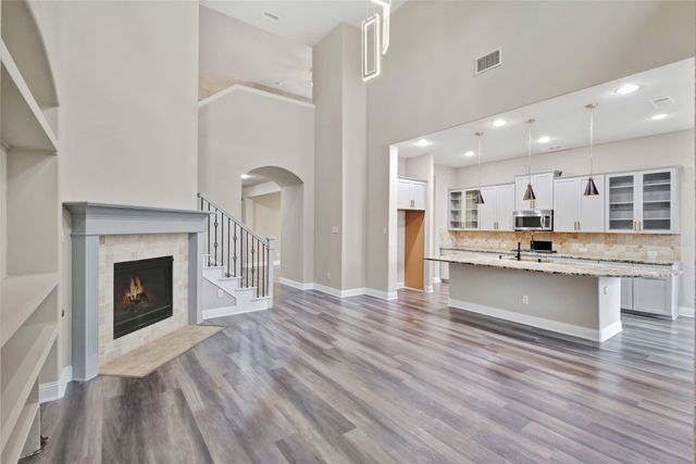 401 Mossy Rock Drive, Mckinney, TX 75071