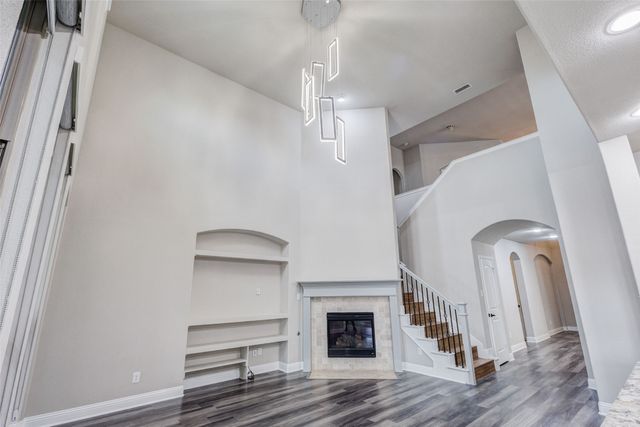 401 Mossy Rock Drive, Mckinney, TX 75071
