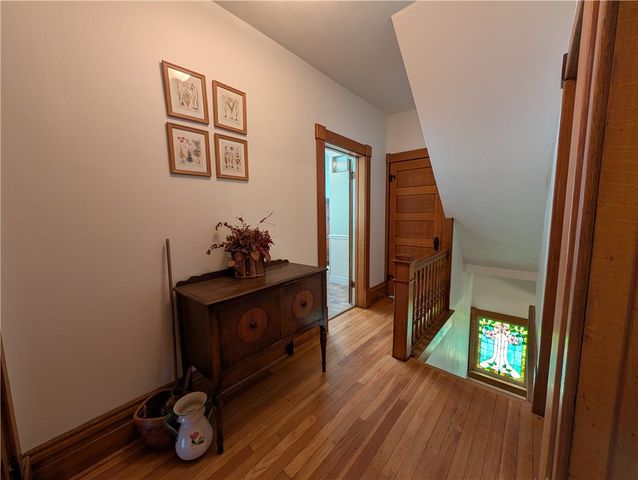 211 Wills Rd, Connellsville, PA 15425